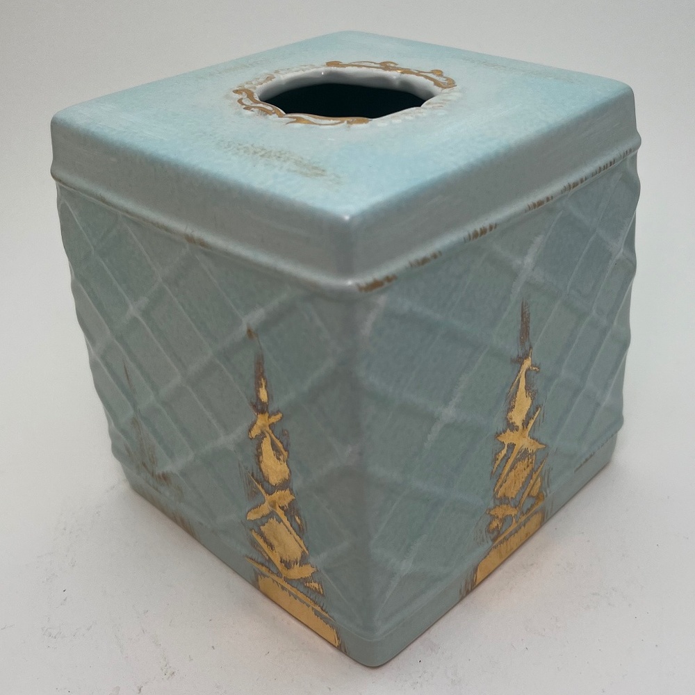 Baby Blue & Gold Chapel Hill Salle De Bain Ceramic Tissue Cover Hand Painted